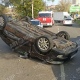 В Курске машина упала на крышу