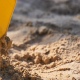 Под Курском на поле устроили незаконный карьер по добыче песка
