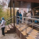 В курской многоэтажке для тяжело больного мальчика построили «правильный» пандус