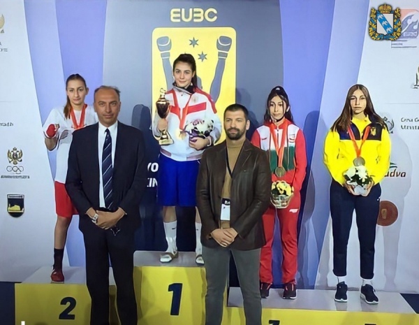 Чемпионкой Старого Света среди юниоров стала Лиана Тарасян Чемпионкой Старого Света среди юниоров стала Лиана Тарасян