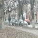 В Курске машина врезалась в дерево, ранена женщина