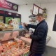 Роман Старовойт рассказал, как следит за качеством продуктов в курских магазинах