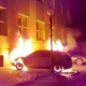 В центре Курска на улице Ватутина горящая машина врезалась в стену здания