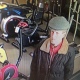 В Курске полиция разыскивает мужчину, расплатившегося чужой банковской картой