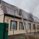 В Курской области горел дом с мансардой
