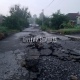 В Курске ливнем разрушило асфальт на улице Чумаковской