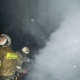 В Курске из горящей квартиры на улице Юности спасены двое взрослых и ребенок