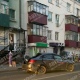 В ДТП в центре Курска одна из машин врезалась в стену здания и перевернулась