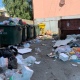 Куряне жалуются на горы мусора на контейнерных площадках
