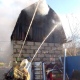 Под Курском пожарные потушили двухэтажный гараж и поговорили с населением о коронавирусе