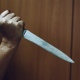 Житель Курской области пытался зарезать собутыльника двумя ножами