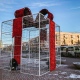 В Курске на улице Ленина устанавливают огромные светодиодные инсталляции