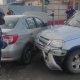 В Курске ранен водитель в тройной аварии