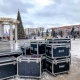 На Театральной площади Курска устанавливают сцену для новогоднего концерта