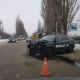 В Курчатове Курской области «Шкода» врезалась в столб