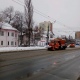 В Курске ночью убирали снег 57 единиц техники