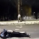 В Курске посреди дороги лежал и курил мужчина