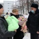 В Курске сотрудники ГИБДД помогли экстренно доставить женщину в роддом