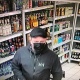 В Курской области ищут подозреваемого в краже мужчину в маске