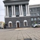 Перед зданием мэрии Курска провалилась тротуарная плитка