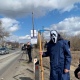 В Курской области рядом с железнодорожным переездом дежурит смерть с косой