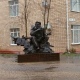 В Курске вандалы разбили фонари около памятника Евгению Носову