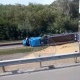 На дороге под Курском опрокинулась фура