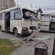 В Курске на проспекте Клыкова маршрутка снесла столб