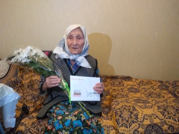 Жительнице села Нижний Реутец Медвенского района Меланье Семеновне Локтионовой в январе исполнилось 100 лет Жительнице села Нижний Реутец Медвенского района Меланье Семеновне Локтионовой в январе исполнилось 100 лет