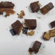 В Курской области в колонию передали конфеты с начинкой из сим и флеш-карт