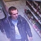 В Курске разыскивается подозреваемый в краже из магазина на улице Карла Маркса