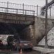 В Курске автобус под мостами задавил мужчину, личность погибшего устанавливается