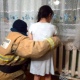 Под Курском спасатели помогли девочке, рука которой застряла в батарее