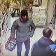 В Курске ищут расплатившегося чужой банковской картой мужчину