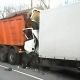 В Курской области в столкновении двух грузовиков погиб мужчина