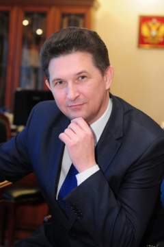 Ректор ЮЗГУ Сергей Емельянов Ректор ЮЗГУ Сергей Емельянов