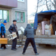 Курск. Жильцы аварийного дома на улице Конорева переезжают в новые квартиры