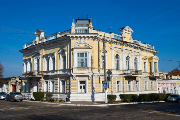 Один из домов, построенных на средства купца Филимонова Один из домов, построенных на средства купца Филимонова