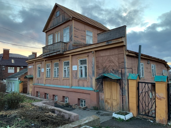 Дом-музей Семенова и Уфимцева (ул. Семеновская, 14) Дом-музей Семенова и Уфимцева (ул. Семеновская, 14)