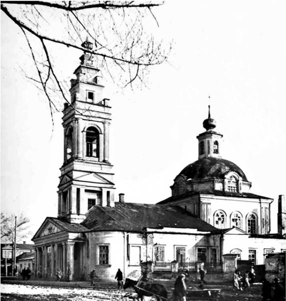 Покровская церковь была разрушена в 1937–1939 годах Покровская церковь была разрушена в 1937–1939 годах