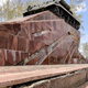 В Курске опять разрушается постамент памятника Героям-танкистам