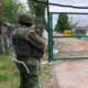 Репортаж из поселка Теткино, обстрелянного со стороны Украины