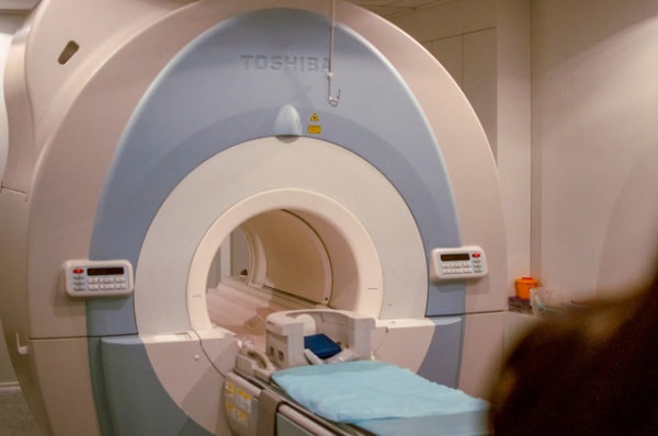 Областная больница получит компьютерный и магнитно-резонансный томографы