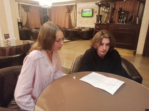 На главную роль утверждена Глафира Дощечкина, ее друга сыграет Илья Манухин На главную роль утверждена Глафира Дощечкина, ее друга сыграет Илья Манухин