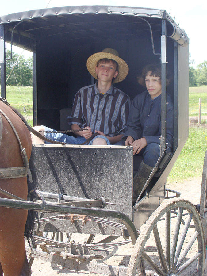 Энди (на фото справа) не собирается менять образ жизни своих предков Энди (на фото справа) не собирается менять образ жизни своих предков