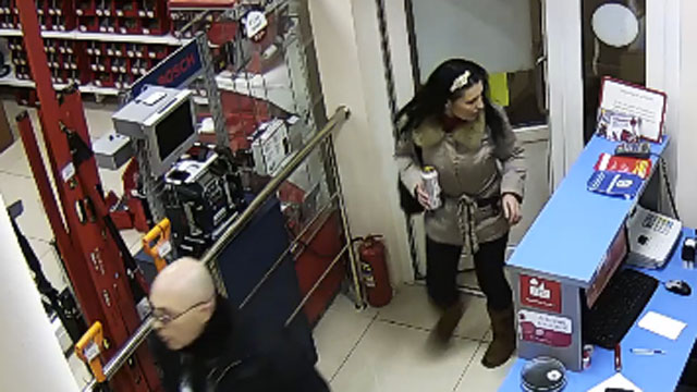 Курск. За кражи из магазинов полиция разыскивает пару с ребенком