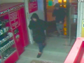 Полиция Курска разыскивает трех парней, обокравших торговый центр (ФОТО)
