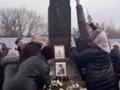 Курская область. В рыльском монастыре на могиле старца Ипполита замироточил крест