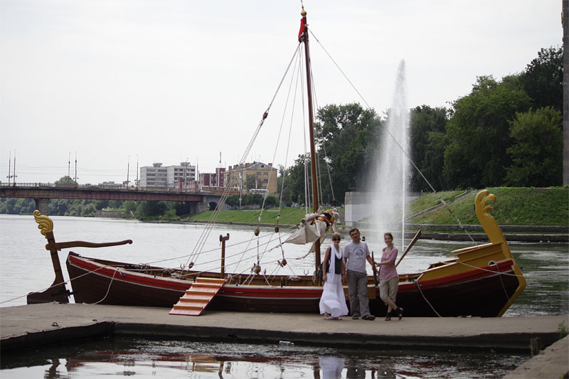 По Оке можно прокатиться на старинной ладье По Оке можно прокатиться на старинной ладье