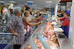 О том, что в «народных магазинах» продаются качественные продукты по низким ценам, курянам известно не понаслышке О том, что в «народных магазинах» продаются качественные продукты по низким ценам, курянам известно не понаслышке